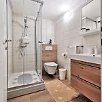 Modern Flat In Omis, With Terrace And Views, 80m²