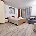 Modern Flat In Omis, With Terrace And Views, 80m² * 오미스