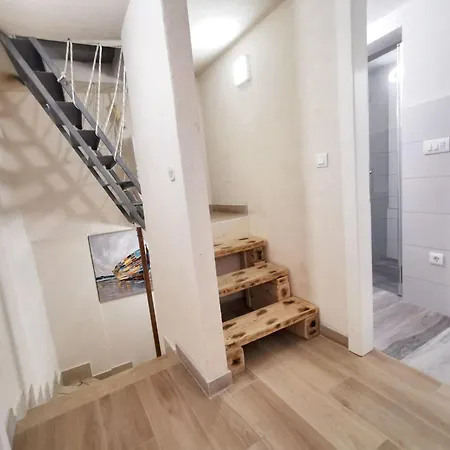 Modern Flat In Omis, With Terrace And Views, 80m² * 오미스